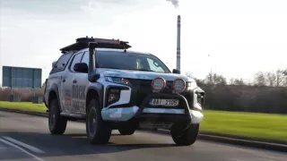 Mitsubishi L200 Rock Proof Evo2 je ideální parťák na expedice, ale i na tuningové výstavy