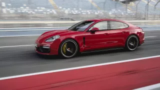 Porsche Panamera GTS