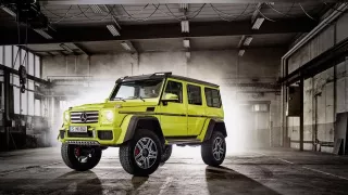 Mercedes-Benz G500 4x4^2