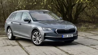 Tohle je poctivá svoboda cestování. Octavia pohodlně překoná Evropu na jednu nádrž i bez dieselu