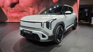 Kia ukázala svůj nejlevnější elektromobil. Čechy chce za volant zlákat i prostornou kabinou