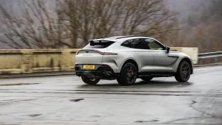 Aston Martin DBX S