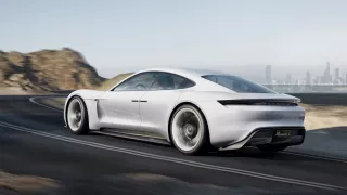 Porsche Mission E - Obrázek 2