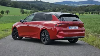 Opel Astra Sports Tourer Electric