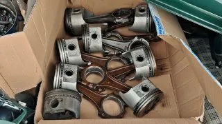 Ford Mustang a Chevrolet Corvette