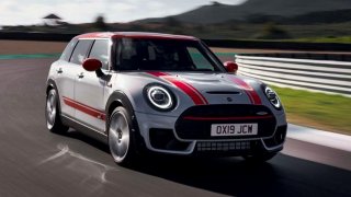 MINI John Cooper Works Clubman 2