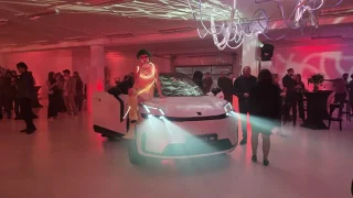 Značka Lynk & Co otevřela český showroom a prozradila ceny svých aut. Začínají na 900 tisících