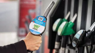 Fiasko s ekologickou naftou. Škodí životnímu prostředí víc než ta klasická