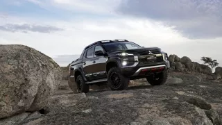 Mitsubishi Triton Absolute 1