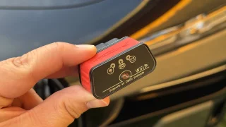 S pomocníkem za 200 korun už nemusíte jezdit na diagnostiku. Tuhle část servisu zvládnete sami