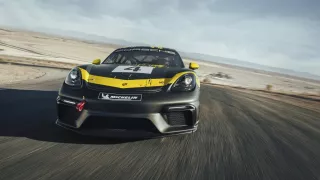 Porsche 718 Cayman GT4 Clubsport 3