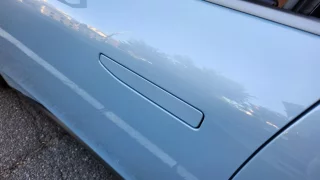 Pokud máte na dveřích auta tyto kliky, může to být nebezpečné. Německý autoklub před nimi varuje