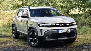 Naše měření na okruhu: Nejpomalejší auto v našem žebříčku je Dacia Duster. Spotřebou ale exceluje