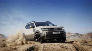 Nová Dacia Duster Spirit of Sand se vyrobí jen v 500 kusech. Má speciální ochranu podvozku do terénu