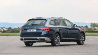 Škoda Superb Scout