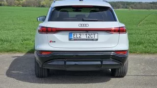 Audi Q6 e-tron quattro