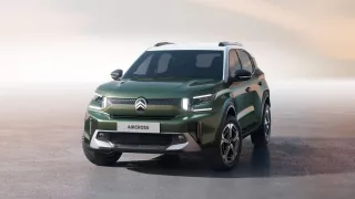 Sveze sedm lidí, přitom je stejně dlouhý jako Škoda Karoq. Citroën představil nový C3 Aircross