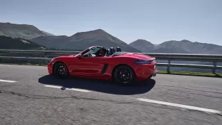 Porsche 718 GTS Cayman a Boxster 7