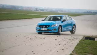 Švédský sporťák Volvo S60 Polestar 18