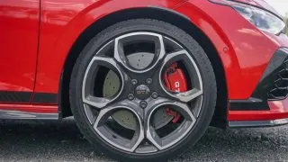 Volkswagen Golf GTI Edition 50