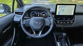 Toyota Corolla sedan 1.8 Hybrid GR Sport