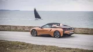 BMW i8 roadster