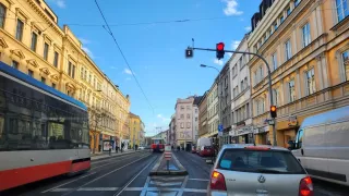 Pokuty pořádně zdražily. Průjezd na oranžovou si teď rozmyslíte, odmítnutí testu na alkohol jakbysmet