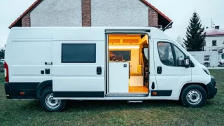 Čech staví obytné dodávky na zakázku. Udělá jen čtyři ročně, ale o to lepší a kvalitnější jsou