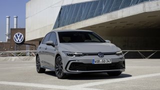 Volkswagen Golf 8 (2020) - elektrifikované verze