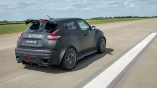 Nissan Juke-R 2.0