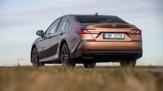Test Toyota Camry 2024