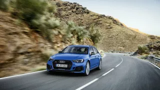 Audi RS4 Avant 7