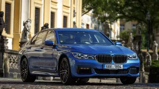 BMW 750i xDrive 1