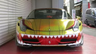 Ferrari 458 Spider Golden Shark od Office-K