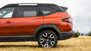 Dacia Bigster hybrid 155