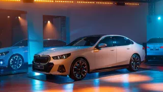 BMW i5