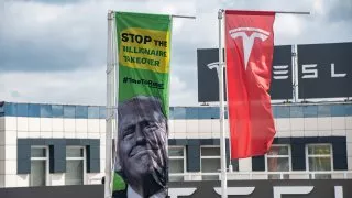 Protest, Tesla