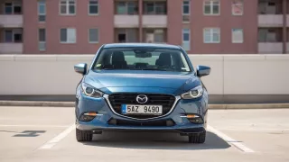 Mazda 3 Sedan po faceliftu 1