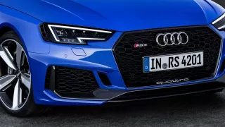 Audi RS4 Avant 14