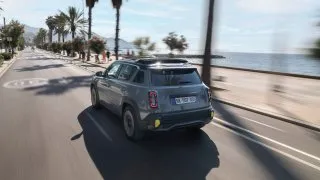 Renault 4 E-Tech Plein Sud