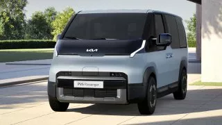 Volkswagen ID. Buzz má konkurenci. Kia ukázala elektrickou dodávku pro lidi i náklad