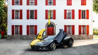 Ferrari Daytona SP3 Tailor Made