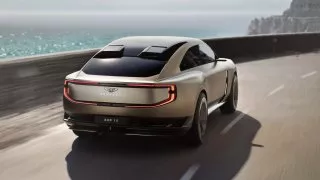 Koncept Bentley EXP 15