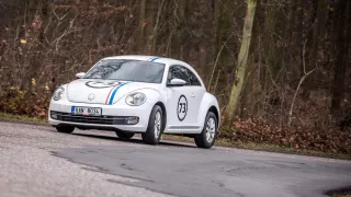 Volkswagen Beetle 1.2 TSI jízda 8