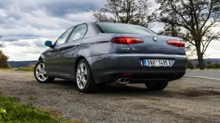 Alfa Romeo 166