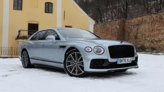 Bentley Flying Spur 2021 V8