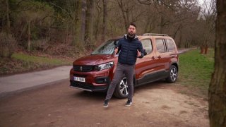 Recenze Peugeotu e-Rifter GT