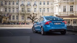 Prohlédněte si ostré Volvo S60 Polestar 2