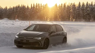 Těmto celoročním pneumatikám je lepší se vyhnout. V testu selhali i známí výrobci