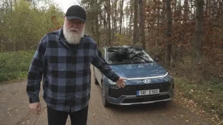 Pepa našel auto pro běžné řidiče, kteří si nemohou dovolit elektromobil za milion